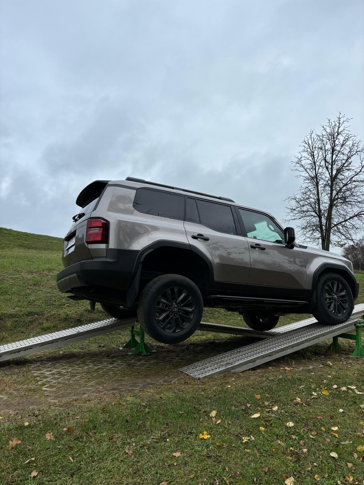 WhatsApp Image 2025-01-29 at 17.11.04 (1) WhatsApp Image 2025-01-29 at 17.11.04 (1)