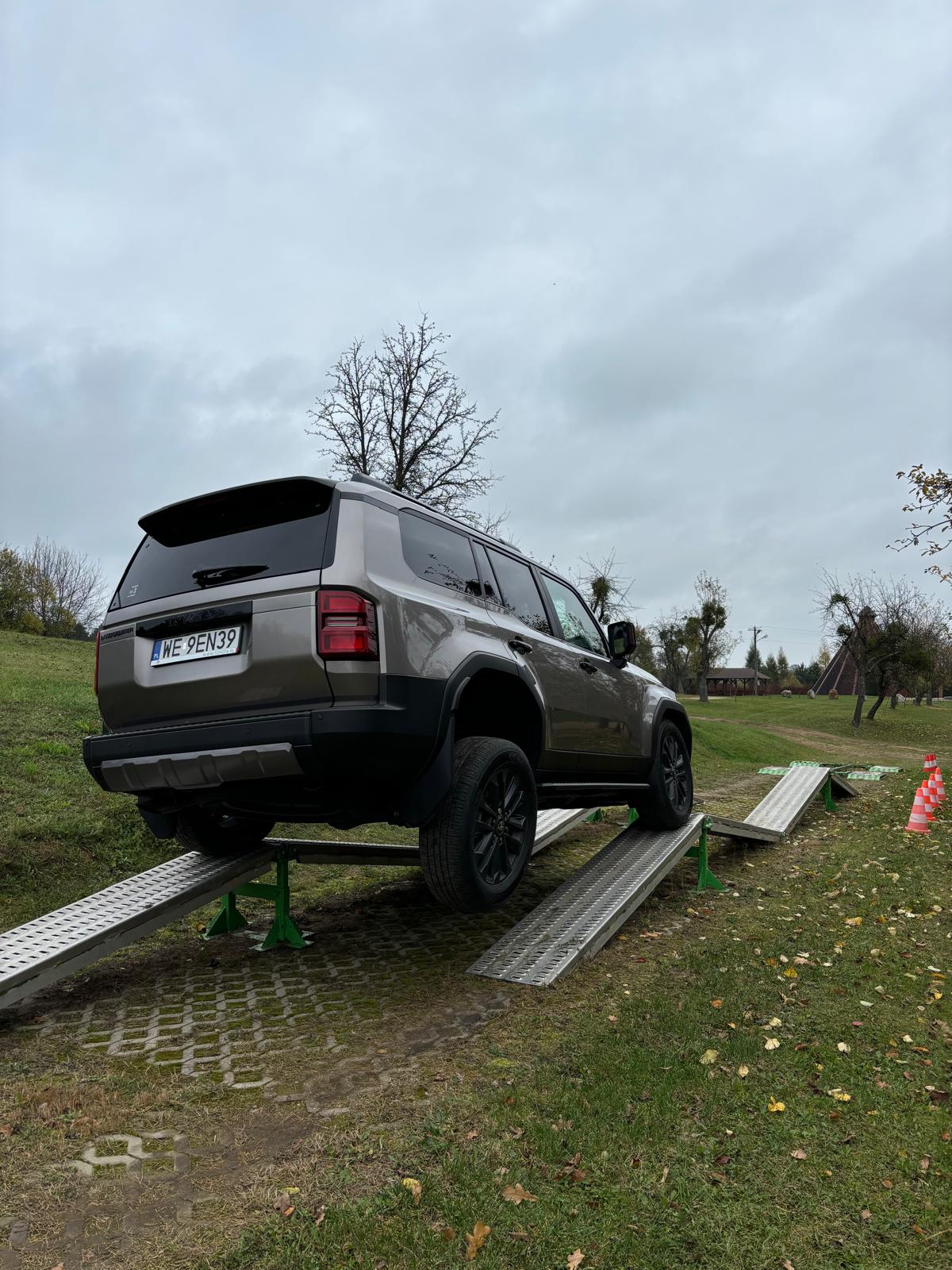 WhatsApp Image 2025-01-29 at 17.11.04 WhatsApp Image 2025-01-29 at 17.11.04