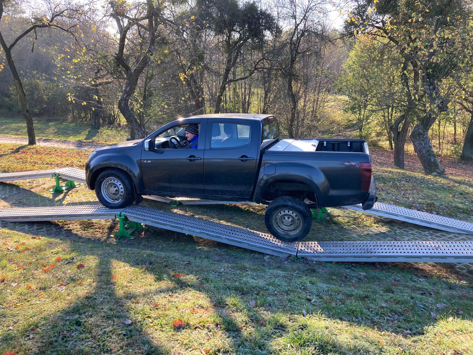 98ae3b43-a41a-42d7-a6d1-bce766d54c38 98ae3b43-a41a-42d7-a6d1-bce766d54c38