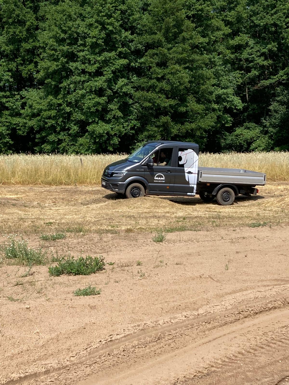 03fdd3f9-f4e9-4517-a0bc-b09514e5a265 03fdd3f9-f4e9-4517-a0bc-b09514e5a265