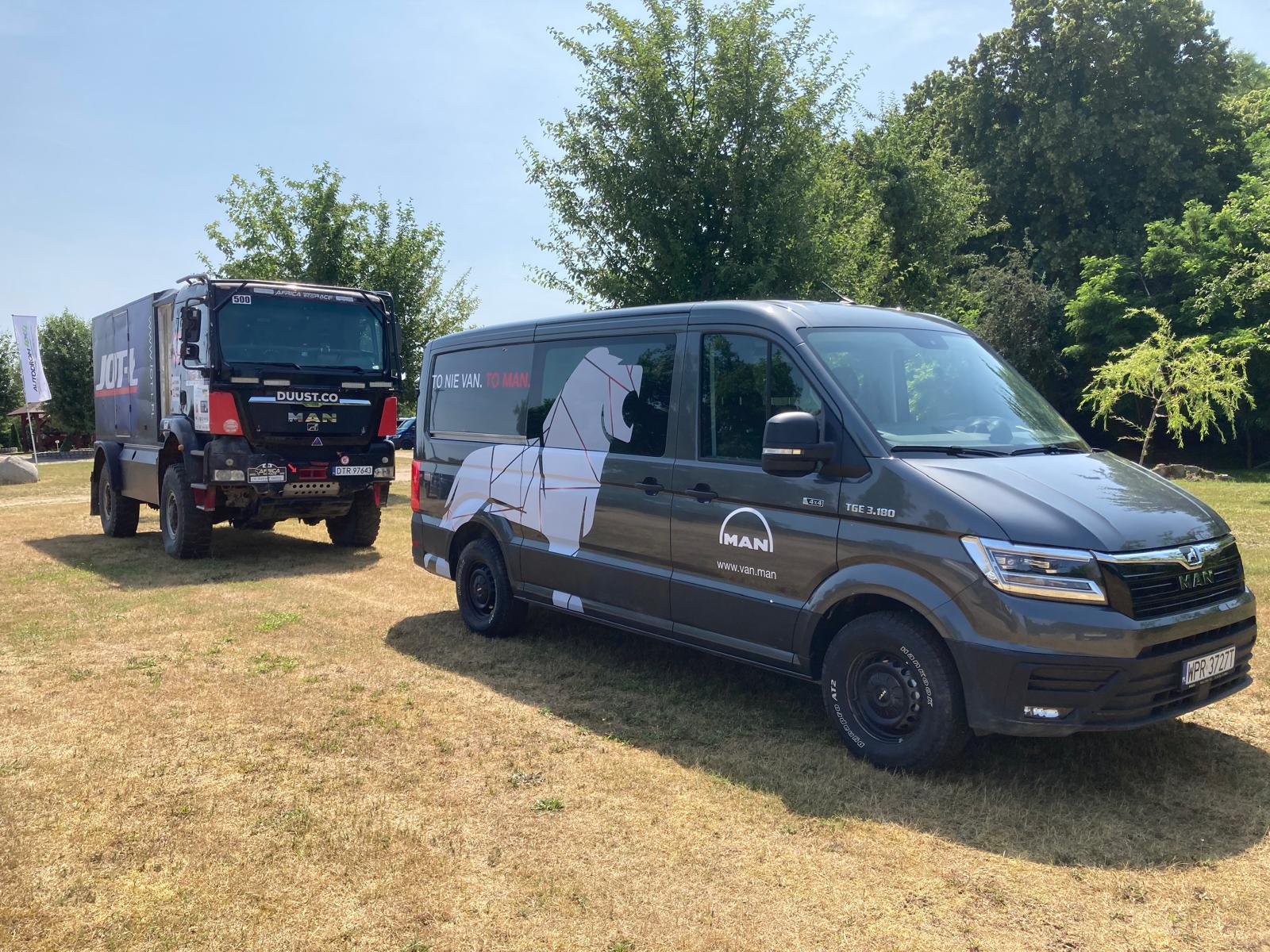 5bb3da15-9018-44e4-a6c4-ef246e72f60f 5bb3da15-9018-44e4-a6c4-ef246e72f60f