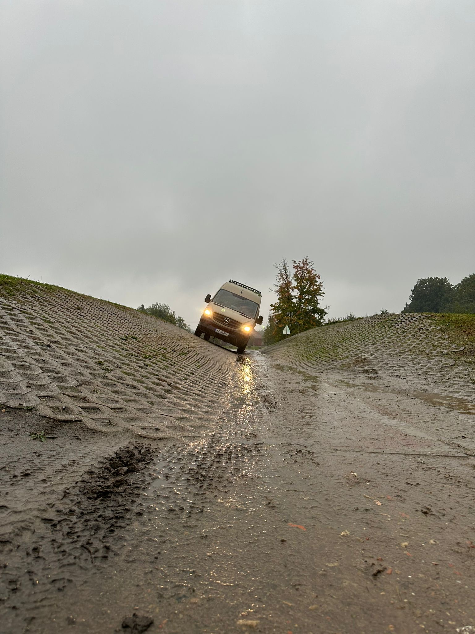 aa0e7c94-1b86-4c1c-b0c5-9acfbfe687c6 aa0e7c94-1b86-4c1c-b0c5-9acfbfe687c6